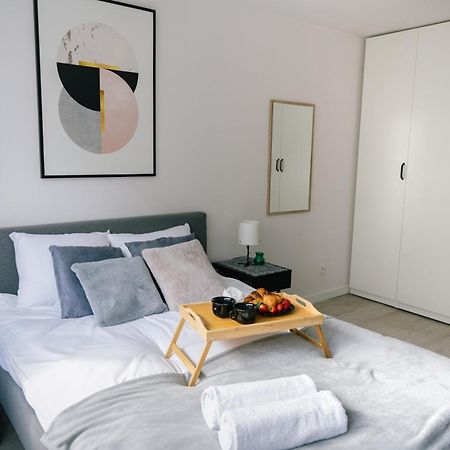 Warsaw Downtown Studio - Top Location, Metro Nearby - By Rentujemy Екстер'єр фото